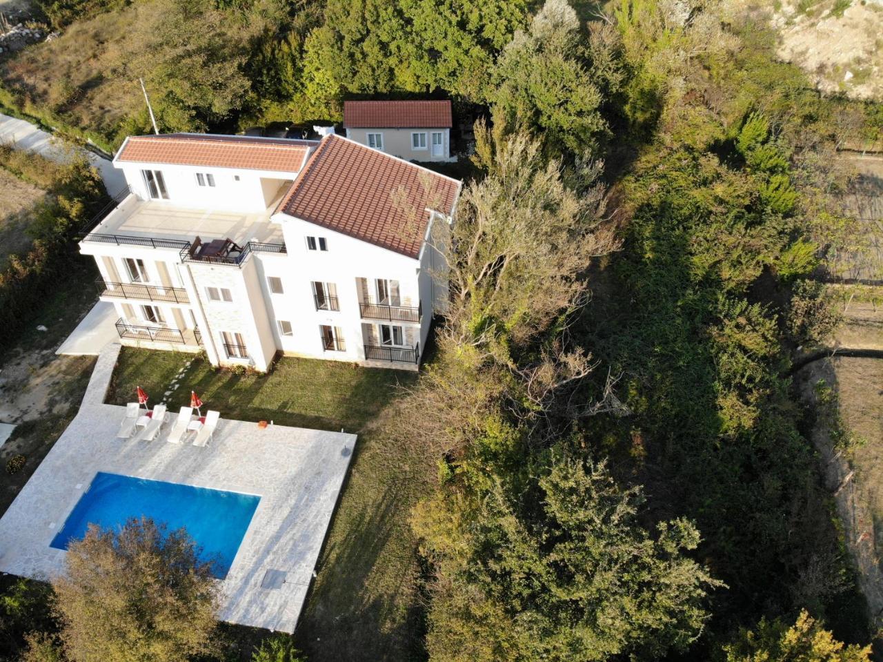 Apartment Vrutak Kotor Eksteriør billede