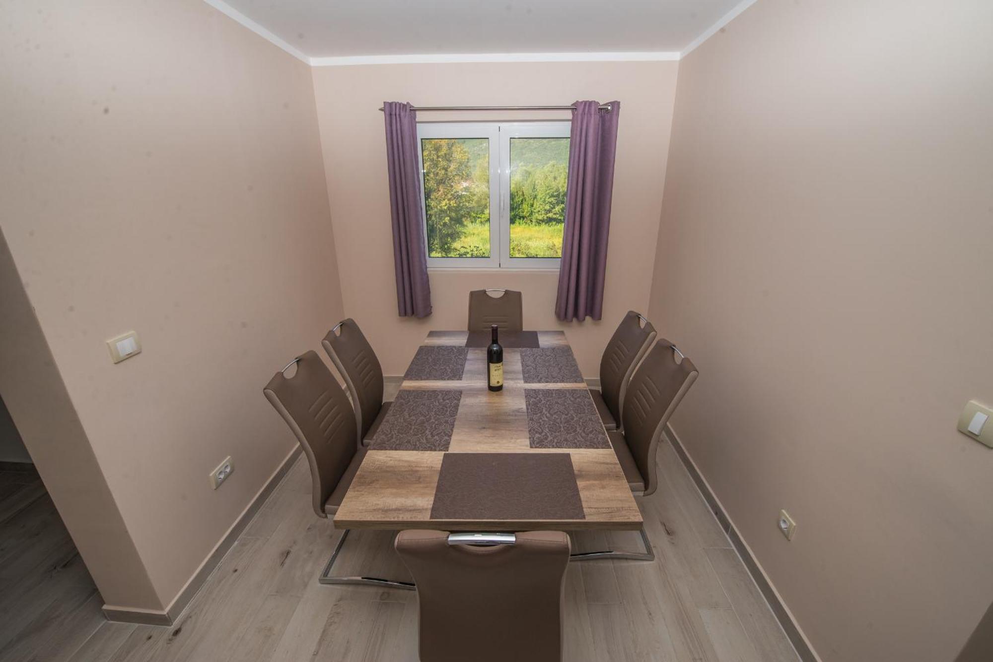Apartment Vrutak Kotor Eksteriør billede