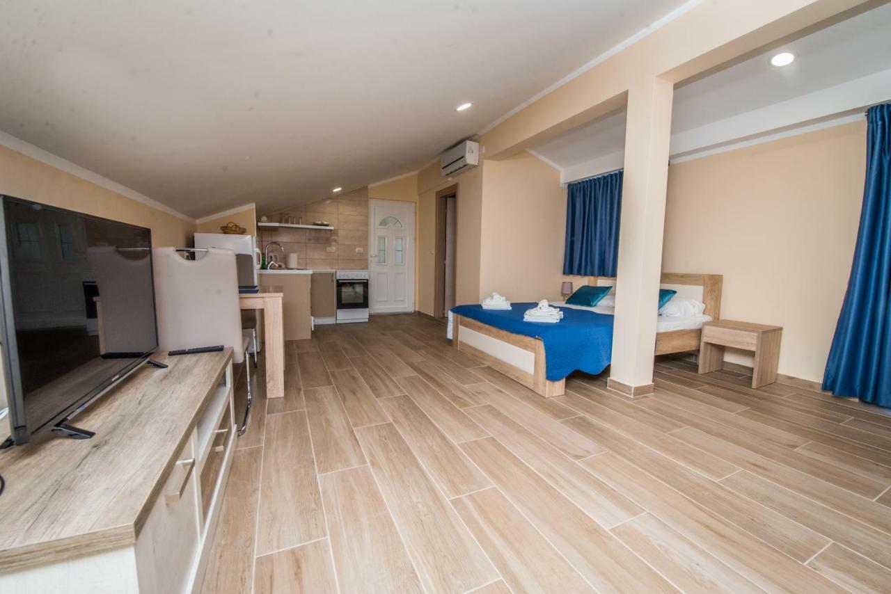 Apartment Vrutak Kotor Eksteriør billede