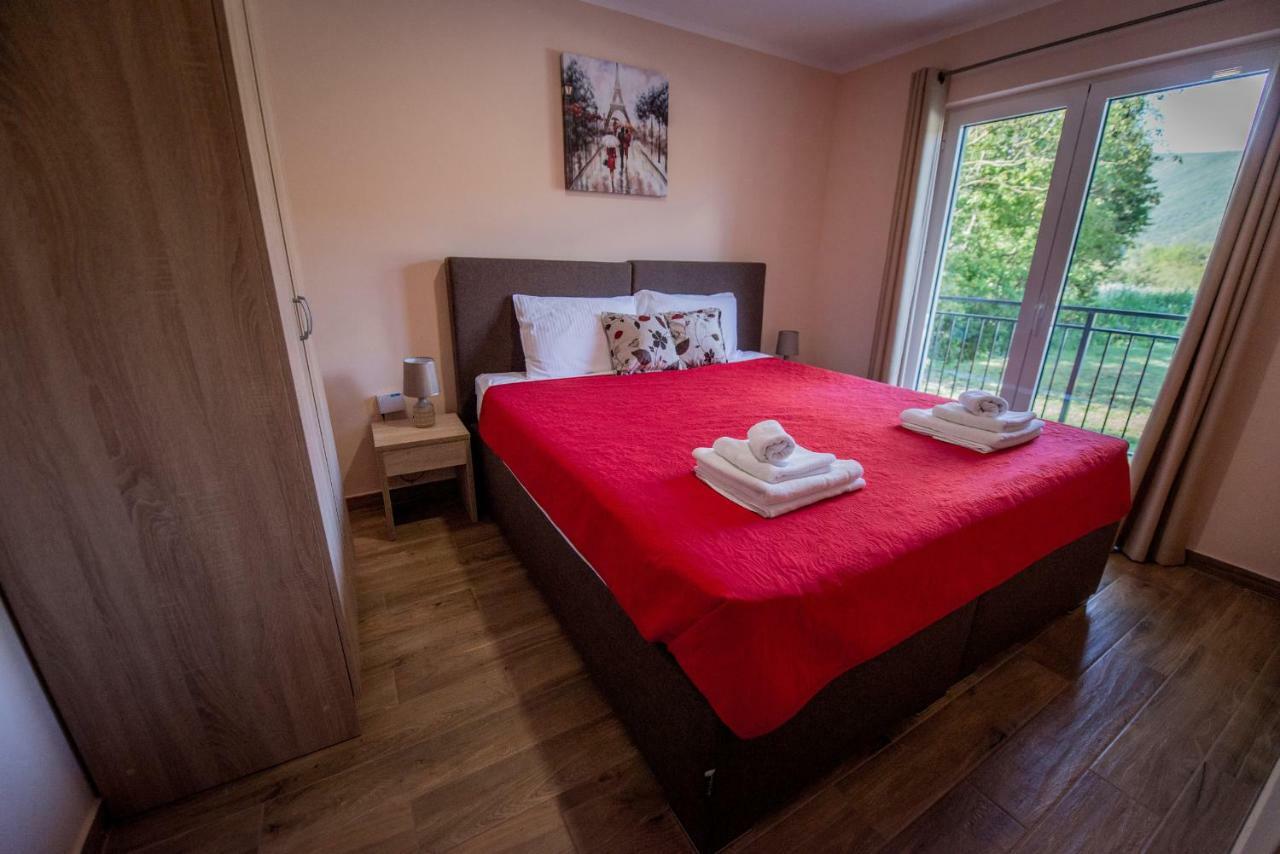 Apartment Vrutak Kotor Eksteriør billede