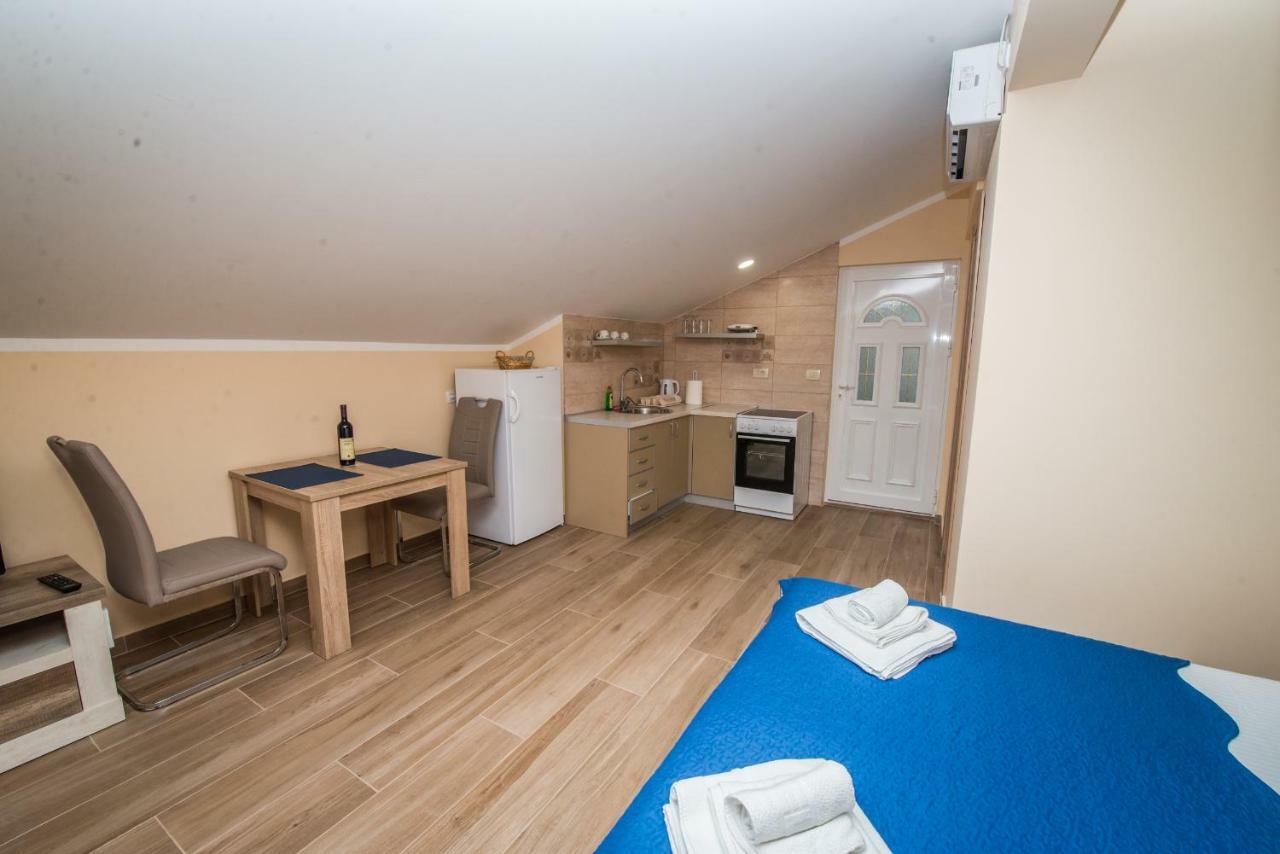 Apartment Vrutak Kotor Eksteriør billede